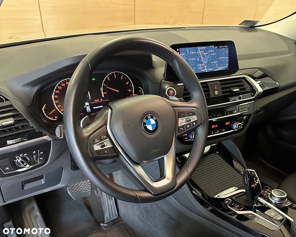BMW X4 xDrive20i Advantage sport - 15