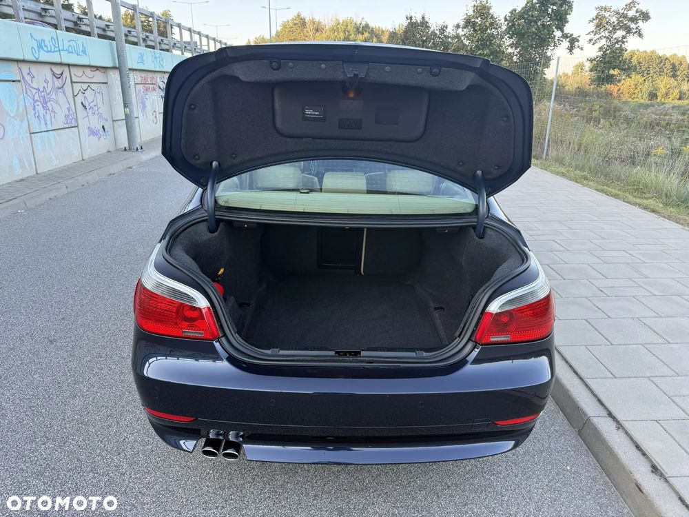 BMW Seria 5 530i - 7