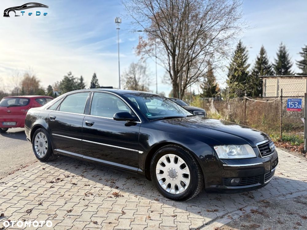 Audi A8 4.2 Quattro - 6