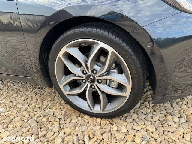 Kia Ceed 1.6 CRDi 128 ISG SW Platinum Edition - 38