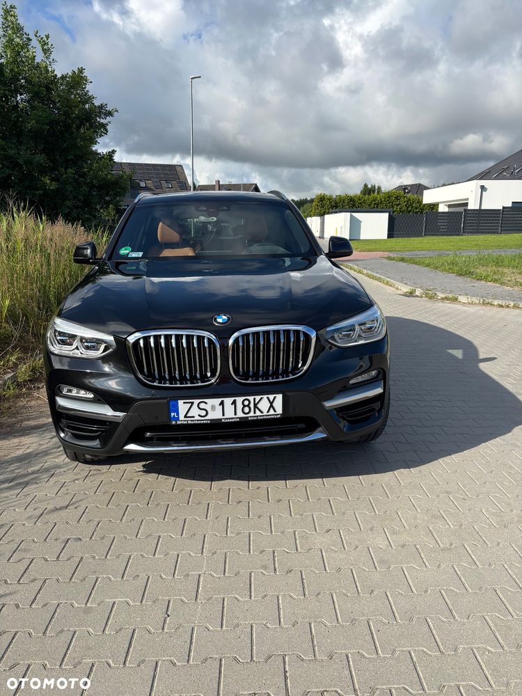 BMW X3 xDrive20d Luxury Line - 11
