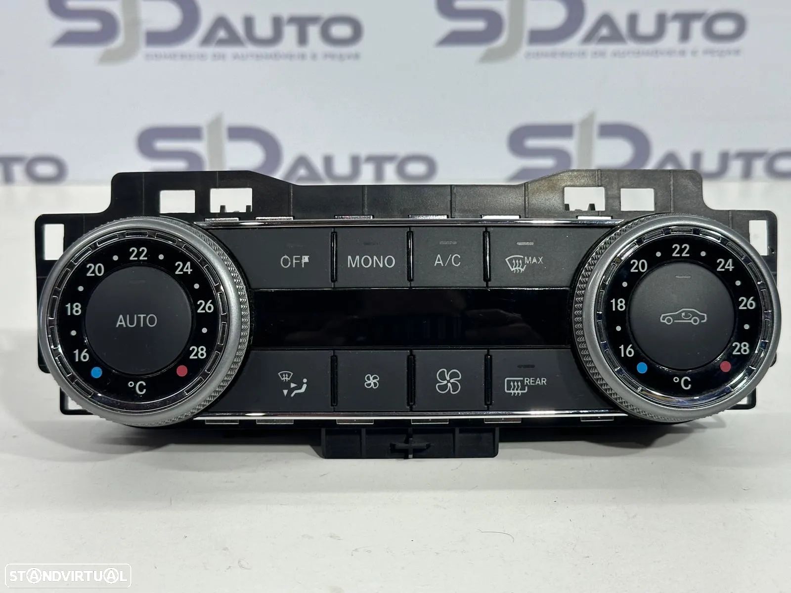 Climatronic / Comandos Ar Condicionado - Mercedes C-Class (W204) - 1