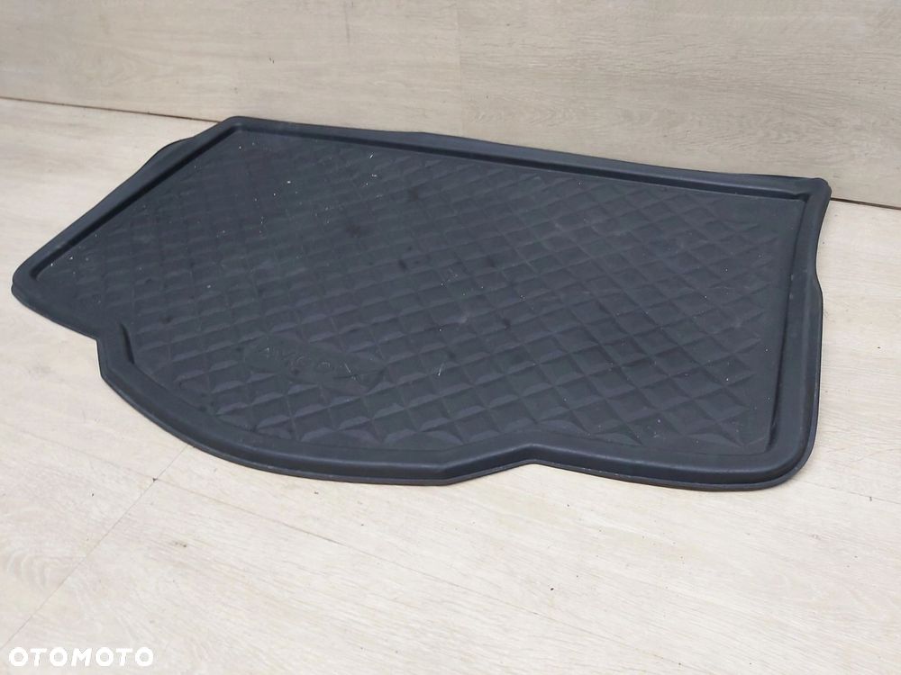 Toyota AYGO X CROSS mata guma wycieraczka wykładzina gumowa bagażnika 22-25 - 15