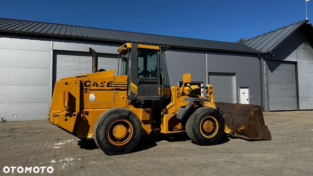 Case 721C - 6