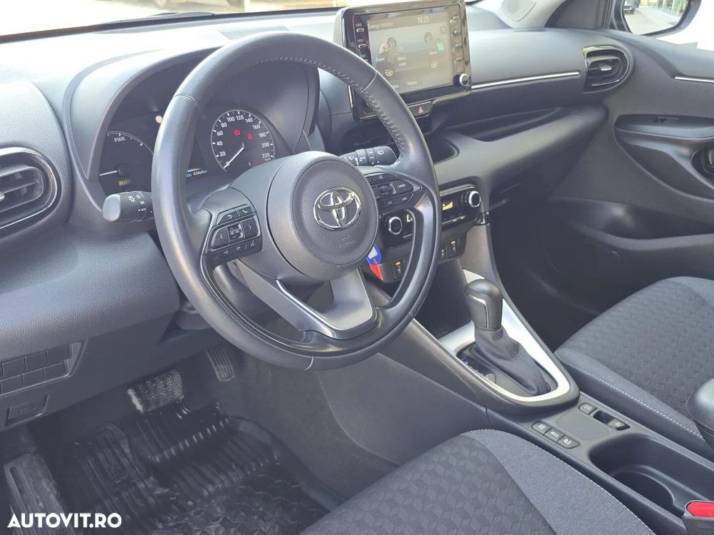 Toyota Yaris - 15