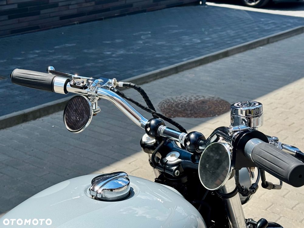 Royal Enfield Interceptor - 12
