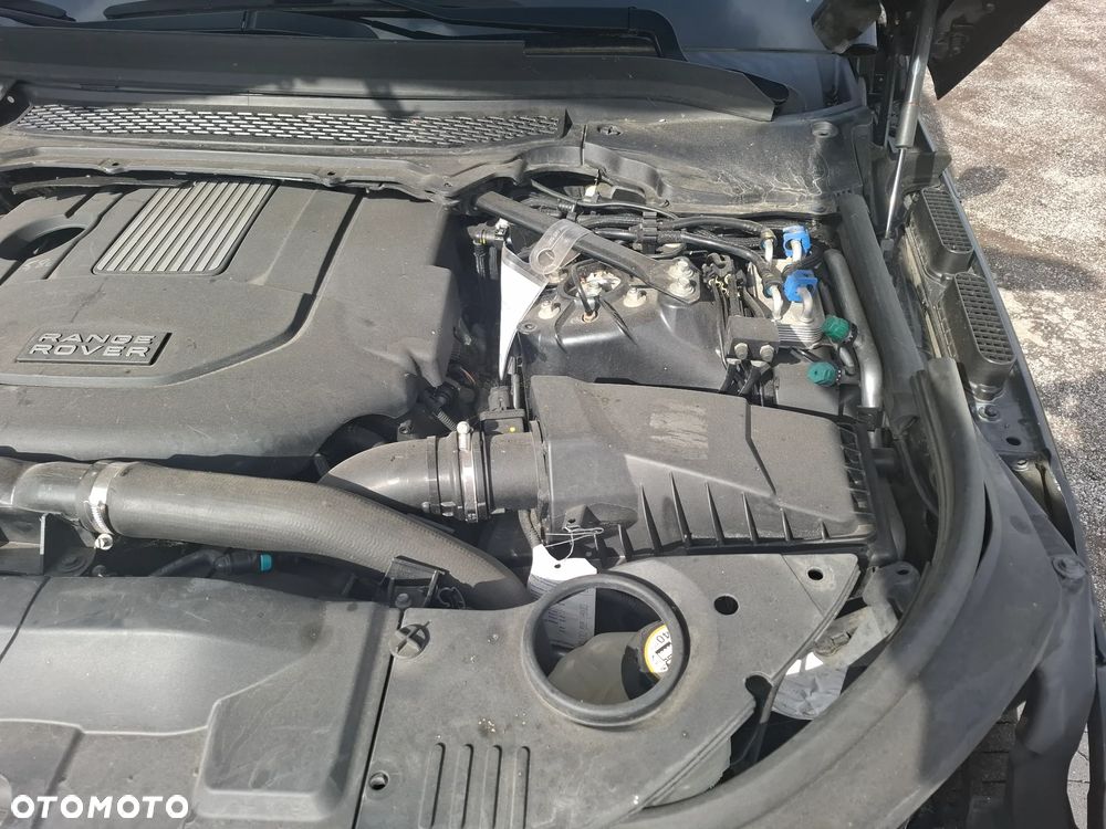 Land Rover Range Rover Sport TDV6 HSE Dynamic - 24