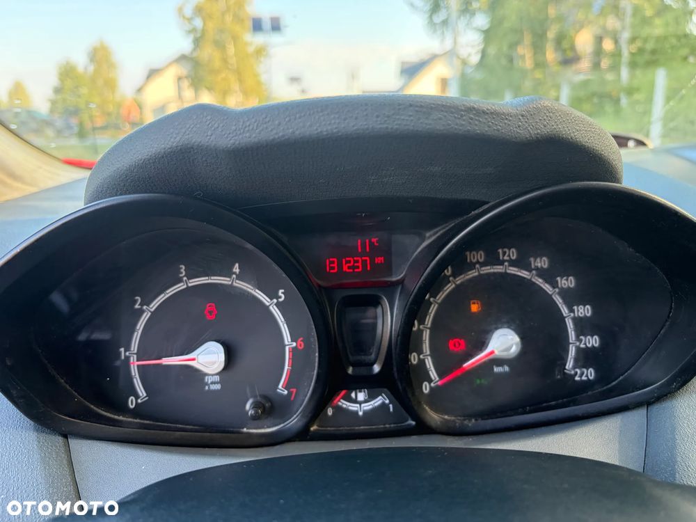 Ford Fiesta 1.25 Ambiente EU5 - 20