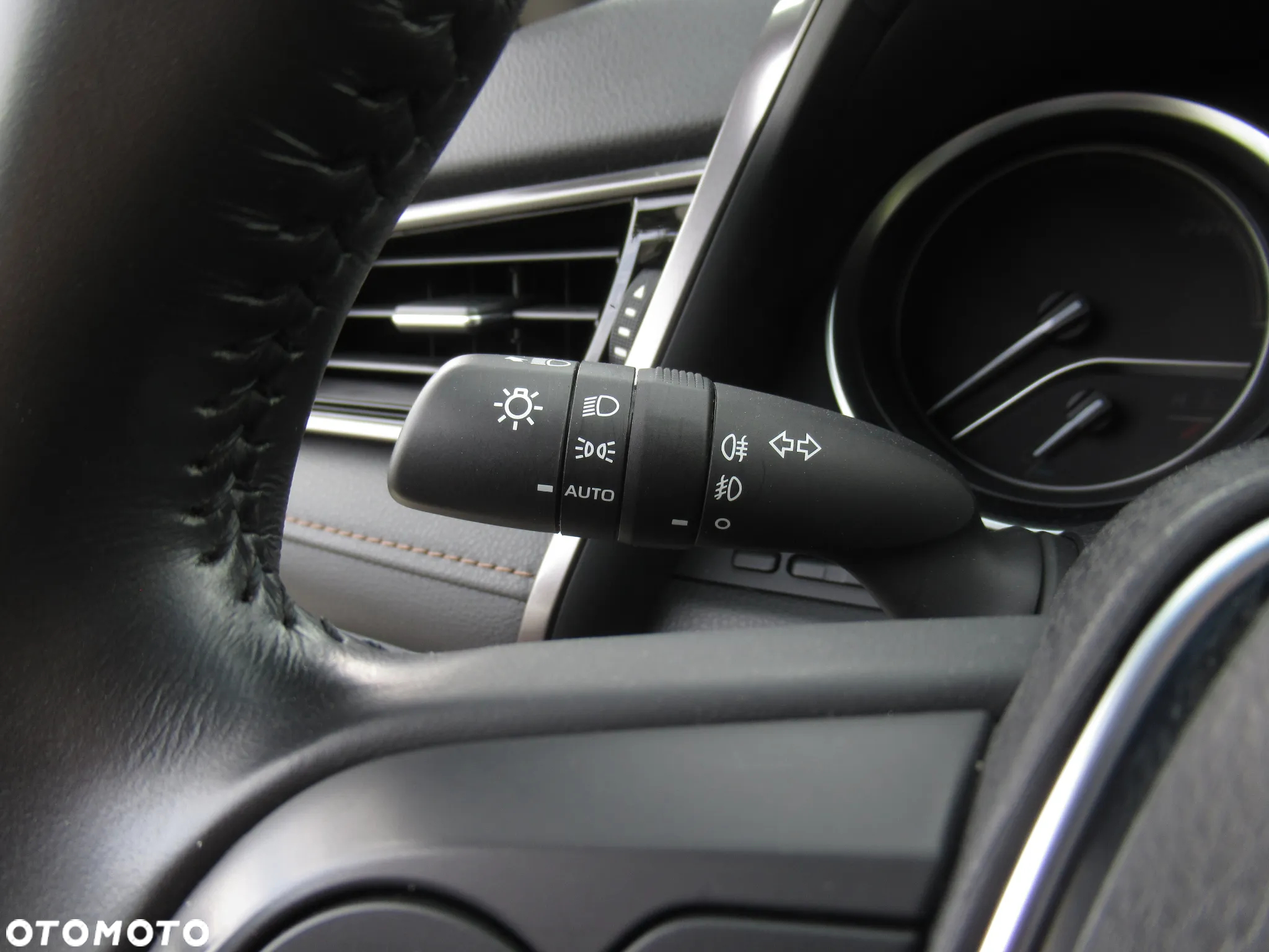 Toyota Camry 2.5 Hybrid Prestige CVT - 14