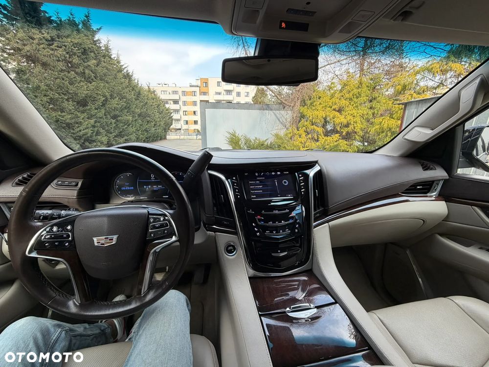 Cadillac Escalade 6.2 V8 Premium - 17