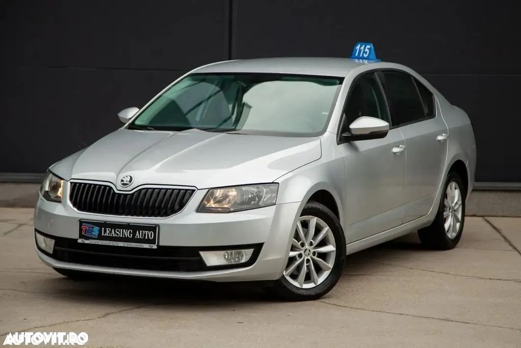 Skoda Octavia 2.0 TDI DSG Selection Plus - 1