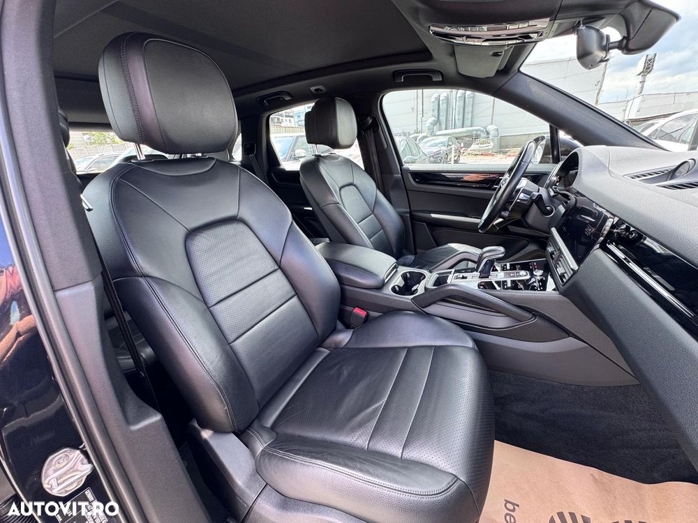 Porsche Cayenne Tiptronic S - 16