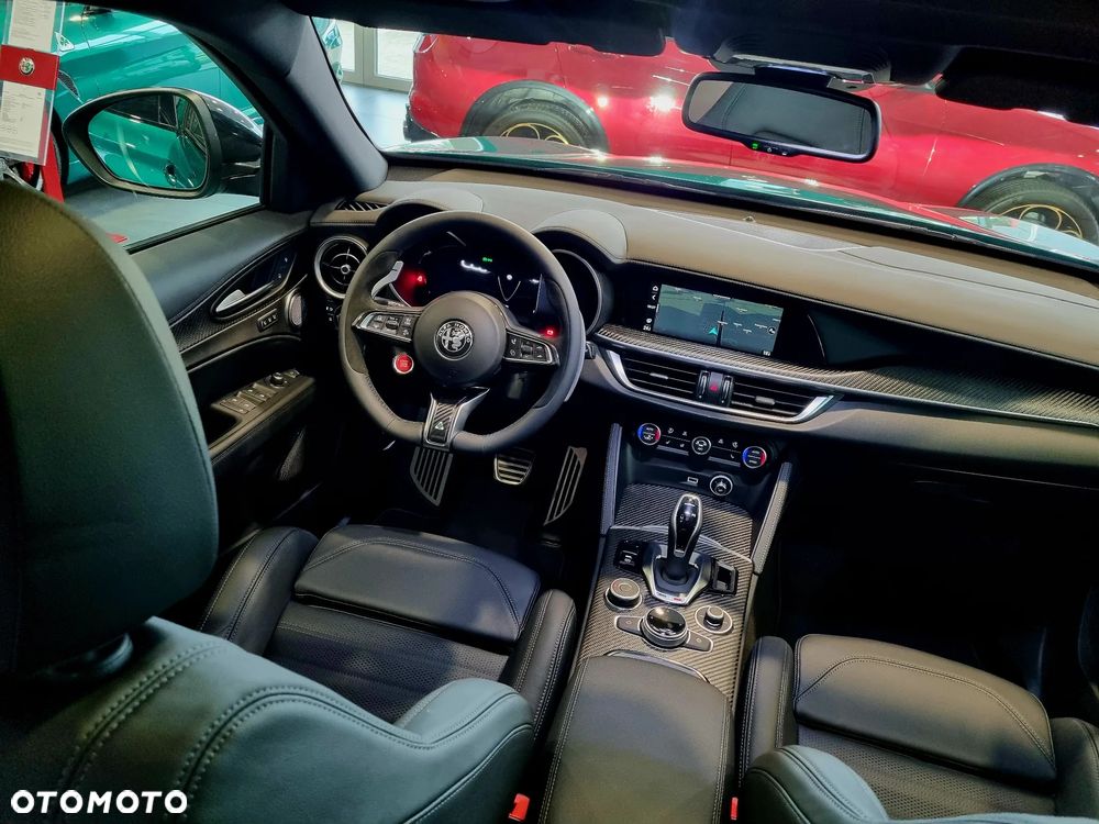 Alfa Romeo Stelvio - 9