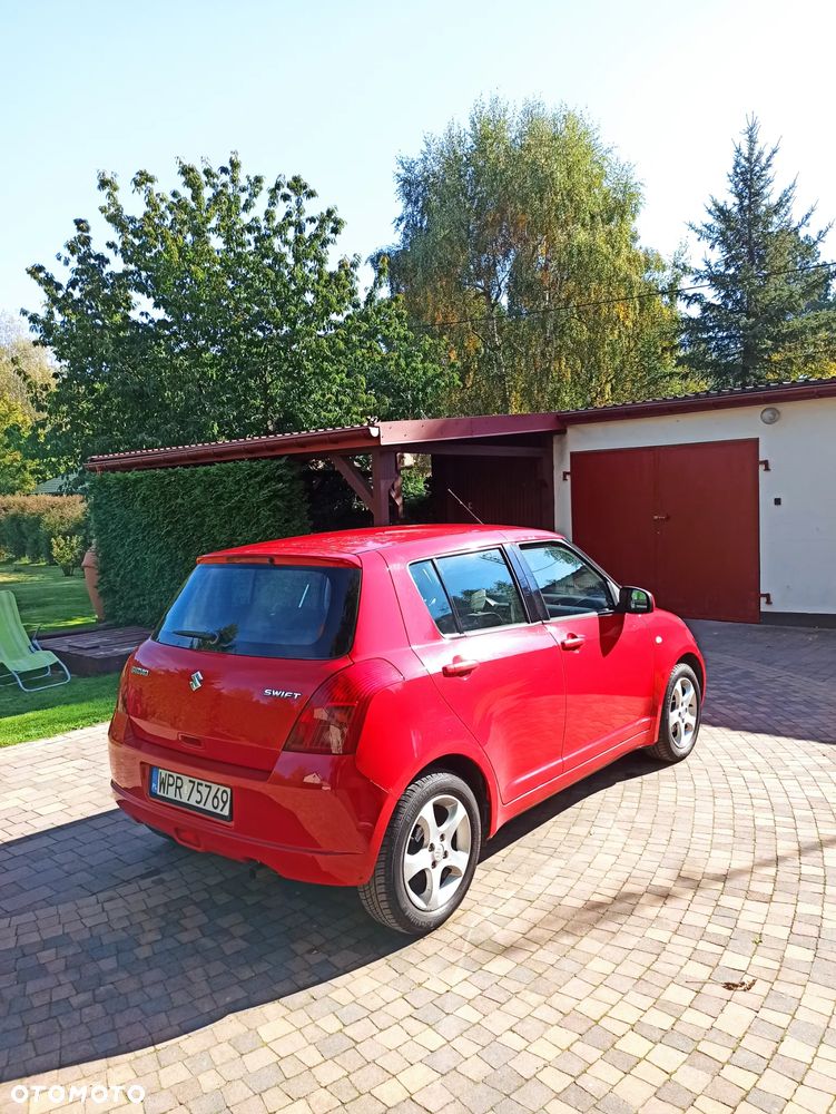 Suzuki Swift - 3