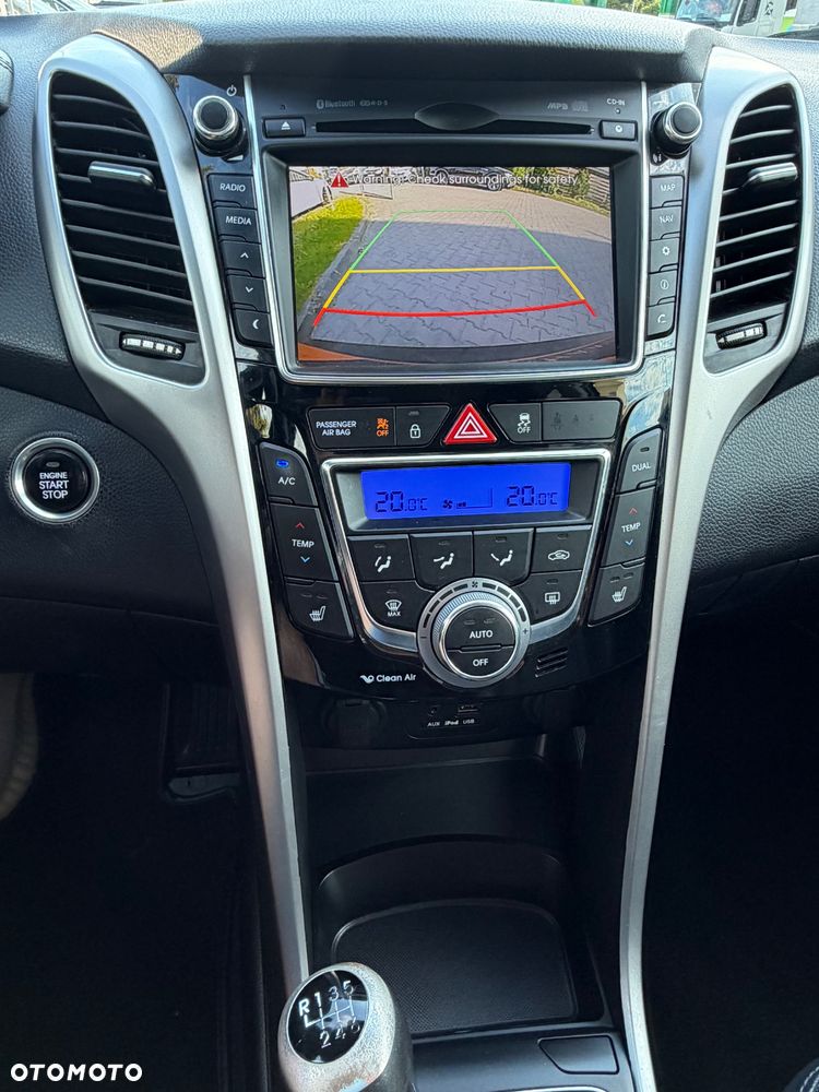 Hyundai i30 1.6 GDI Premium - 6