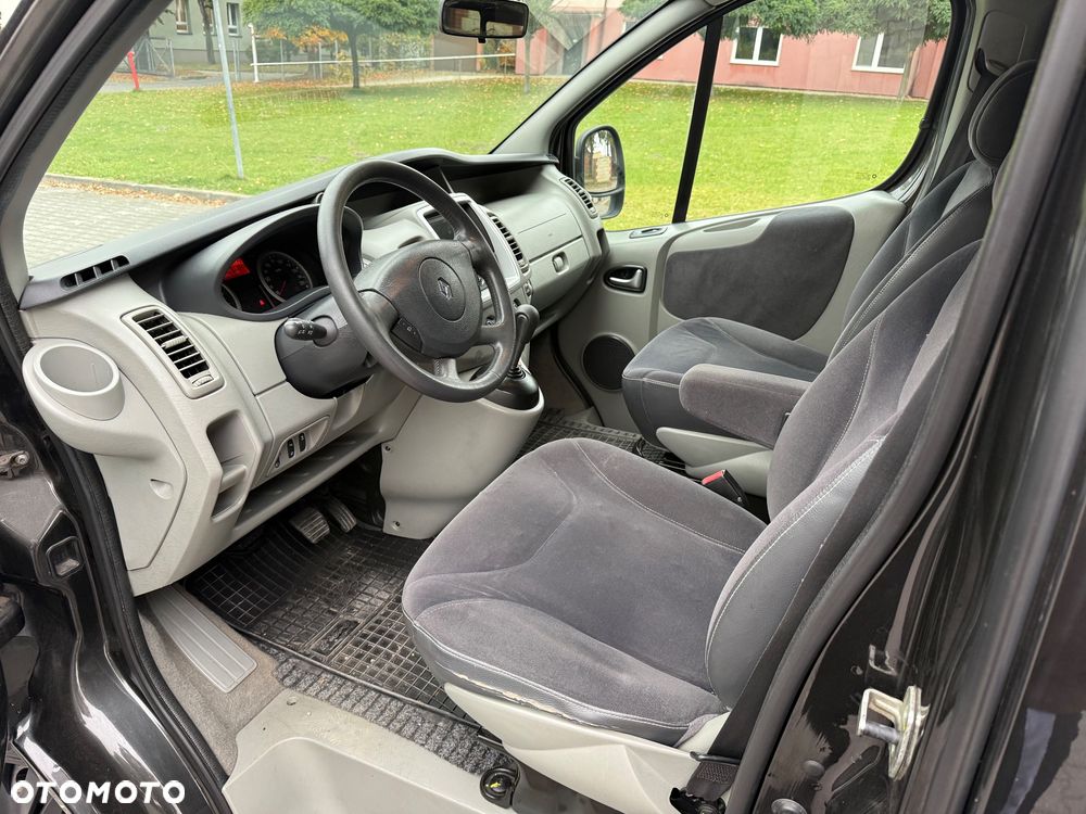 Renault Trafic 2010 photo 5