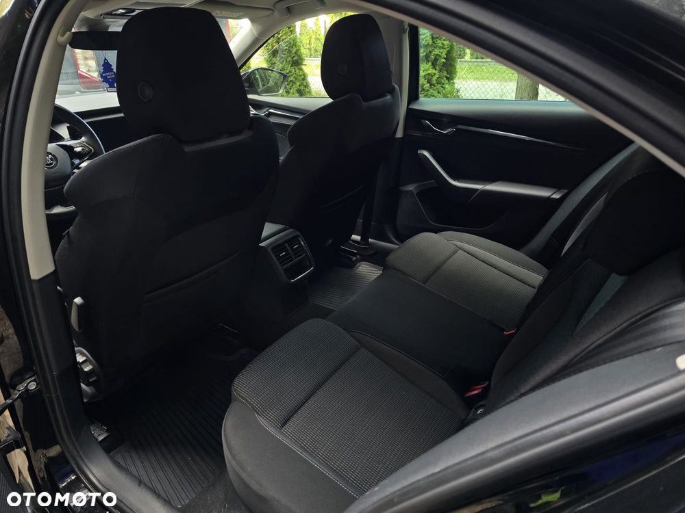 Skoda Octavia 1.5 TSI e-Tec Ambition DSG - 10