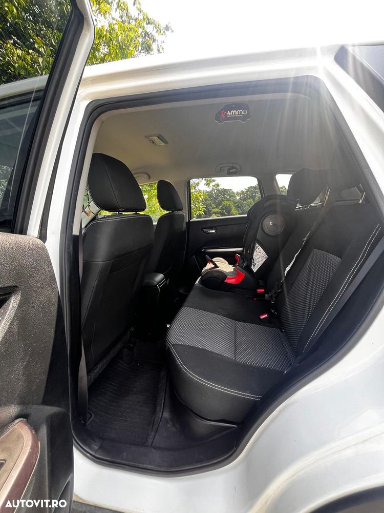 Suzuki Vitara 1.4 Boosterjet AllGrip MHEV Passion - 13