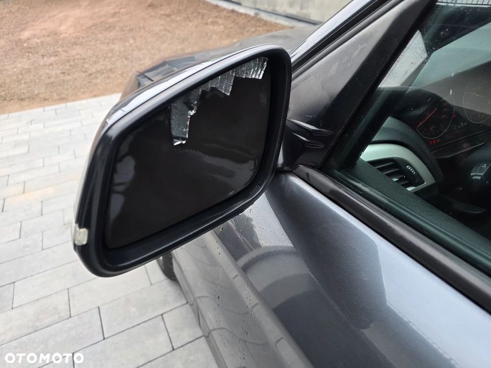 BMW Seria 1 - 17