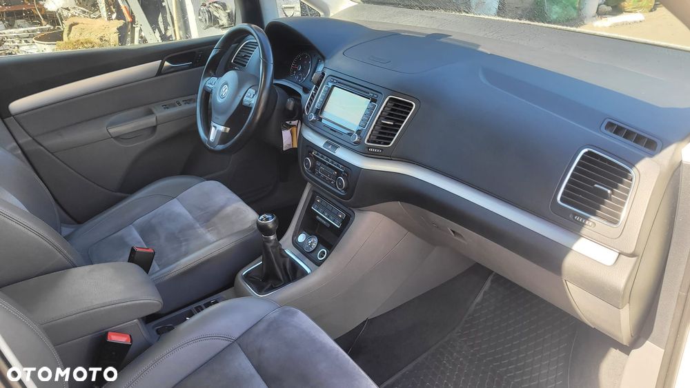 Volkswagen Sharan 2.0 TDI 4Motion BlueMotion Technology Highline - 13