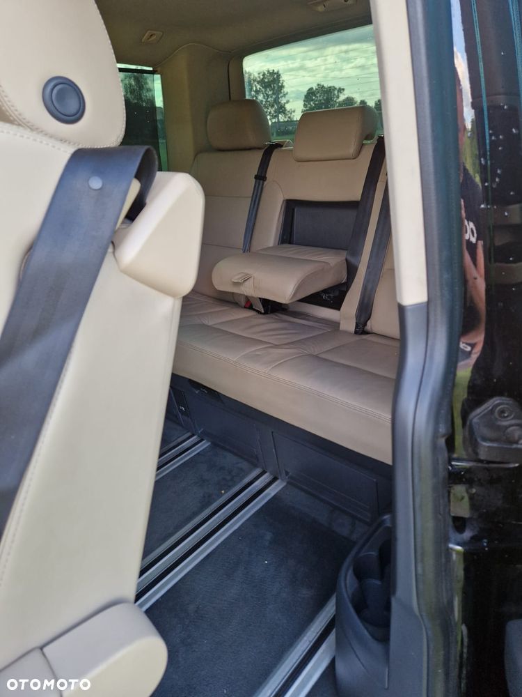 Volkswagen Multivan - 12