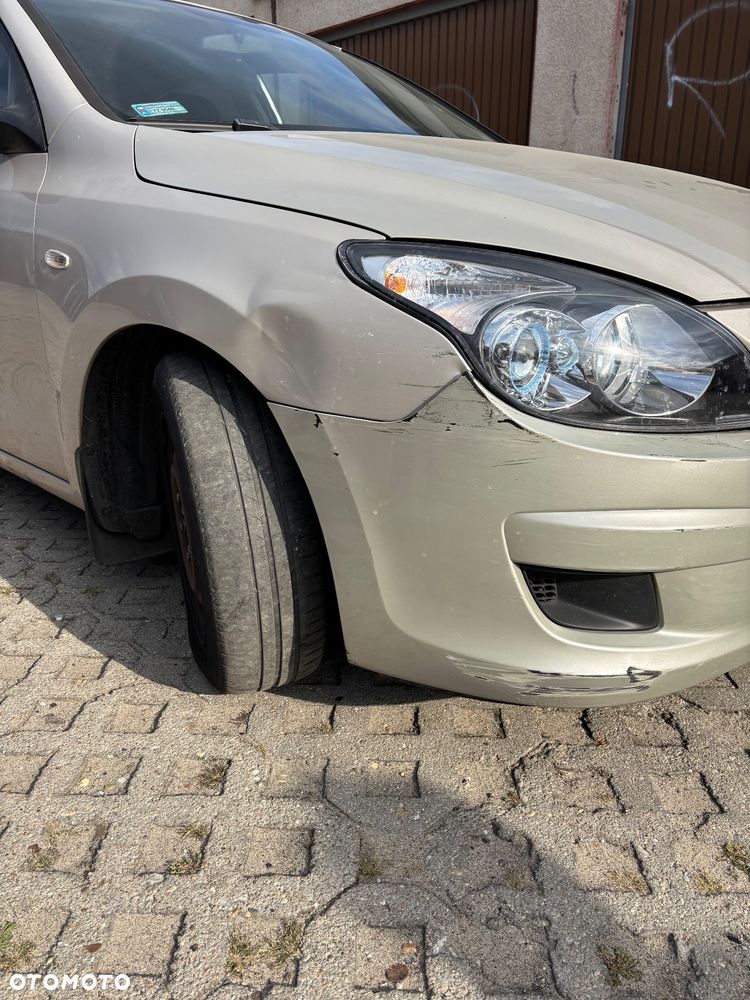 Hyundai i30 1.6 CRDi Base - 7