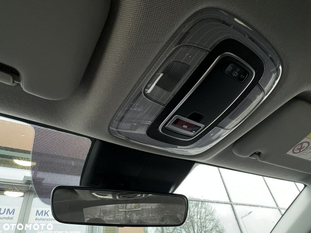 Hyundai Elantra - 26