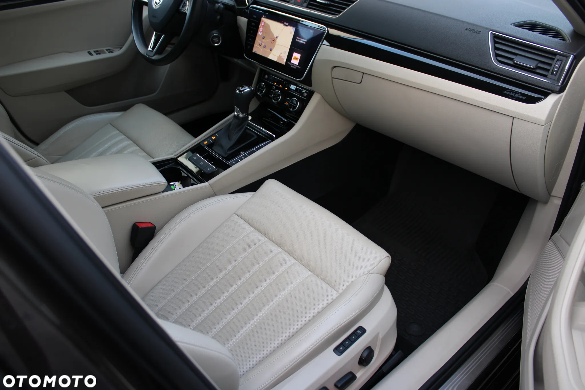 Skoda Superb 2.0 TSI 4x4 L&K DSG - 10