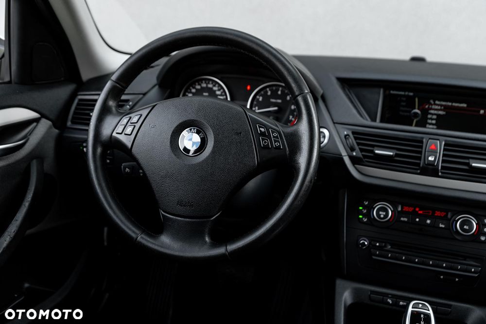 BMW X1 xDrive28i - 33