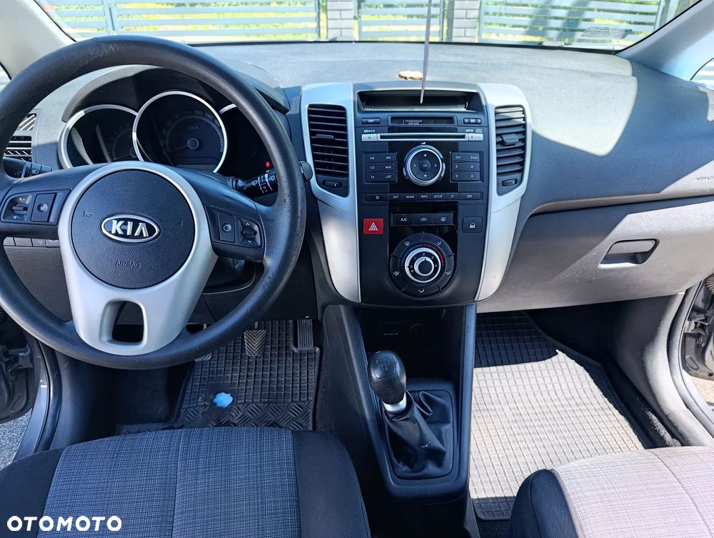 Kia Venga 1.4 M - 8
