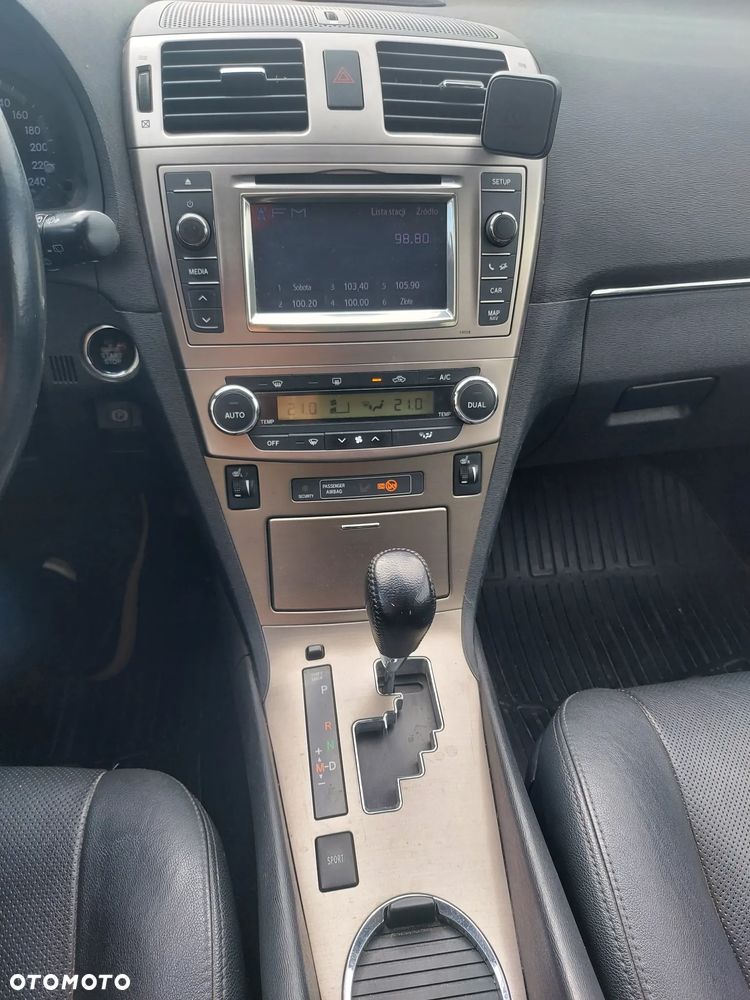 Toyota Avensis 2.0 Prestige MS - 8
