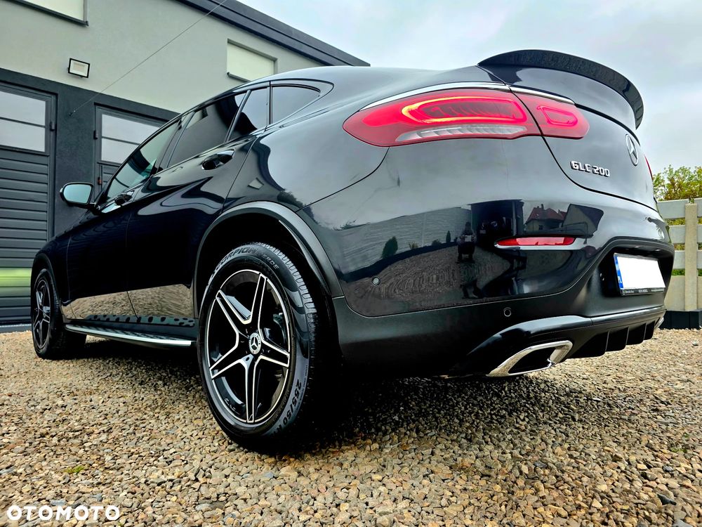 Mercedes-Benz GLC - 12