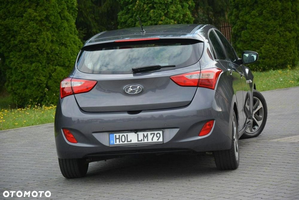Hyundai i30 1.4 Comfort - 13