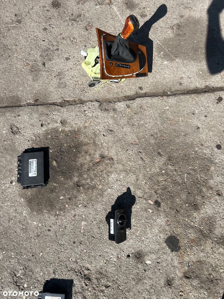 Mercedes w211 w 211 lift radio panel sterowania licznik schowek moduł komfortu moduł haka moduł air bag moduł pdc włącznik świateł lewarek biegów - 7