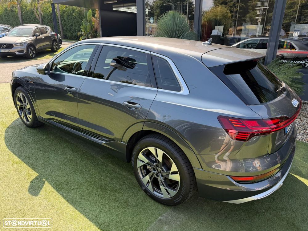 Audi e-tron 55 quattro S line - 16
