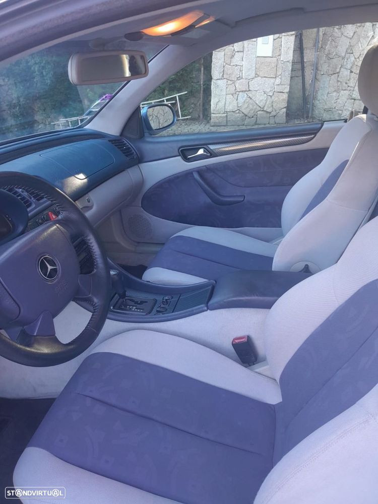 Mercedes-Benz CLK 230 - 7