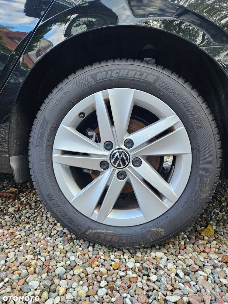 Volkswagen Golf - 9