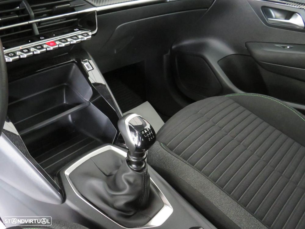 Peugeot 208 1.2 PureTech Active - 11