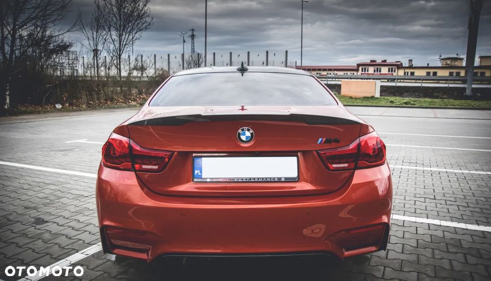 BMW M4 Coupe DKG Competition - 11