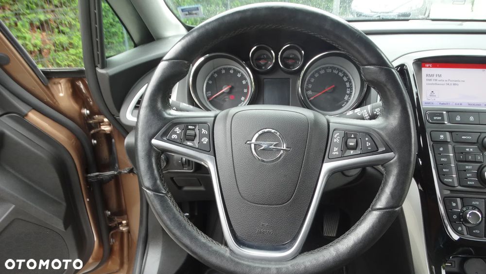 Opel Astra 1.4 T Cosmo S&S - 29