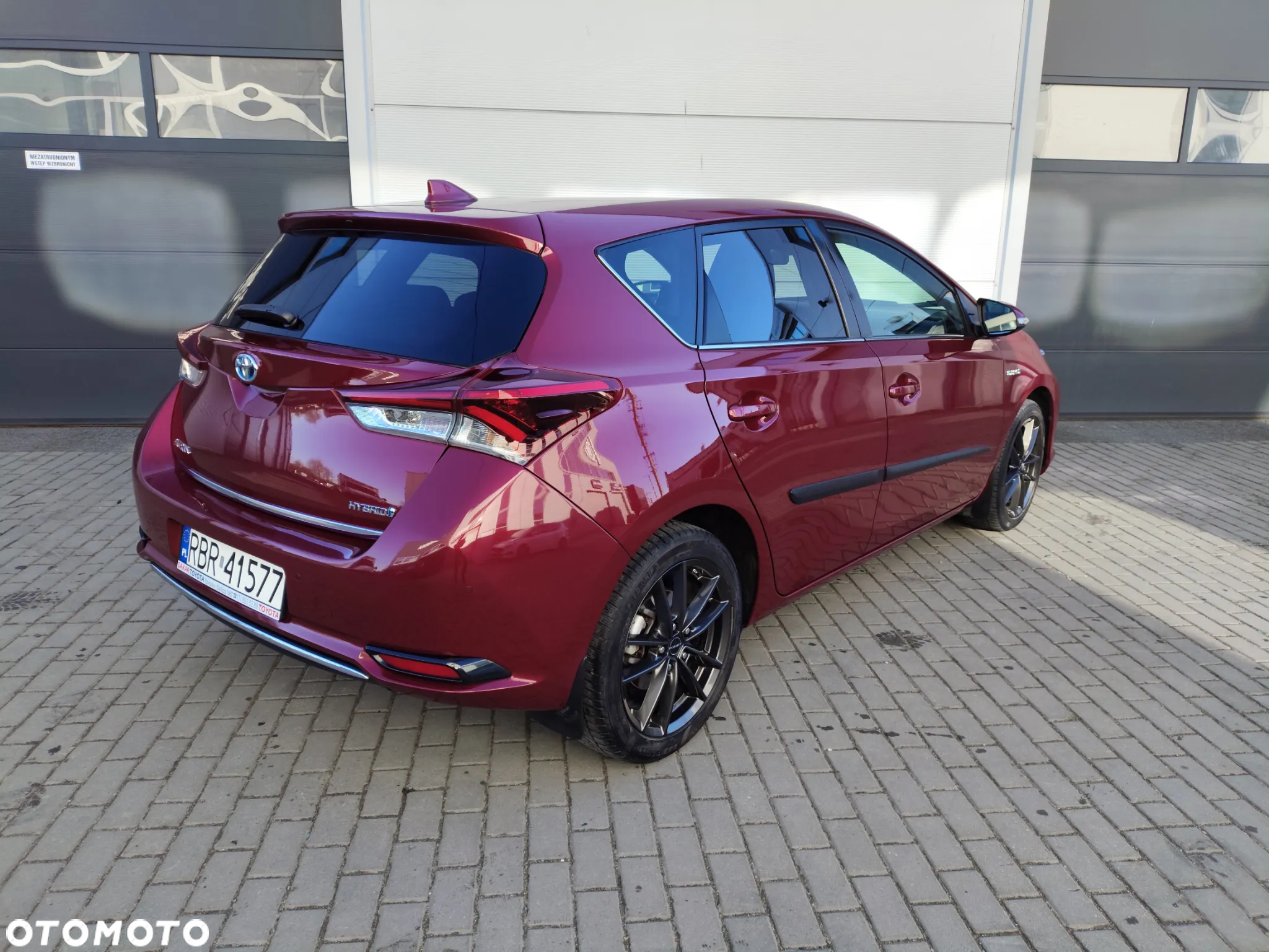 Toyota Auris Hybrid 135 Prestige - 2
