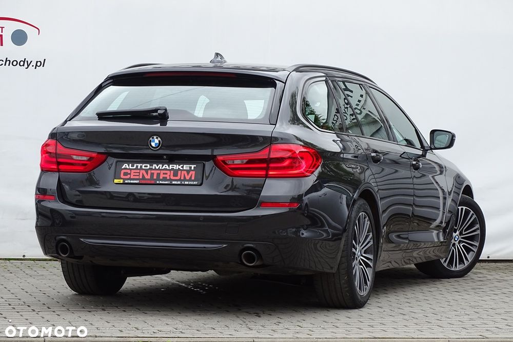 BMW Seria 5 520d xDrive MHEV Sport Line sport - 14