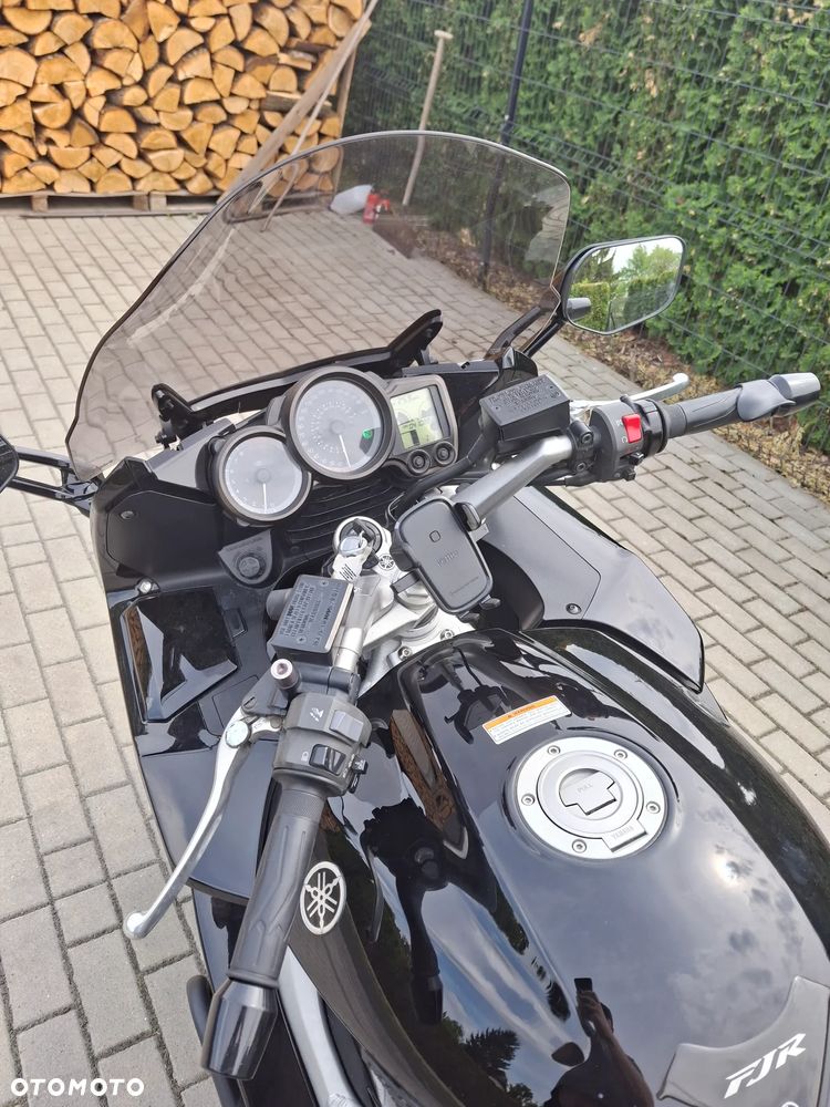 Yamaha FJR - 3