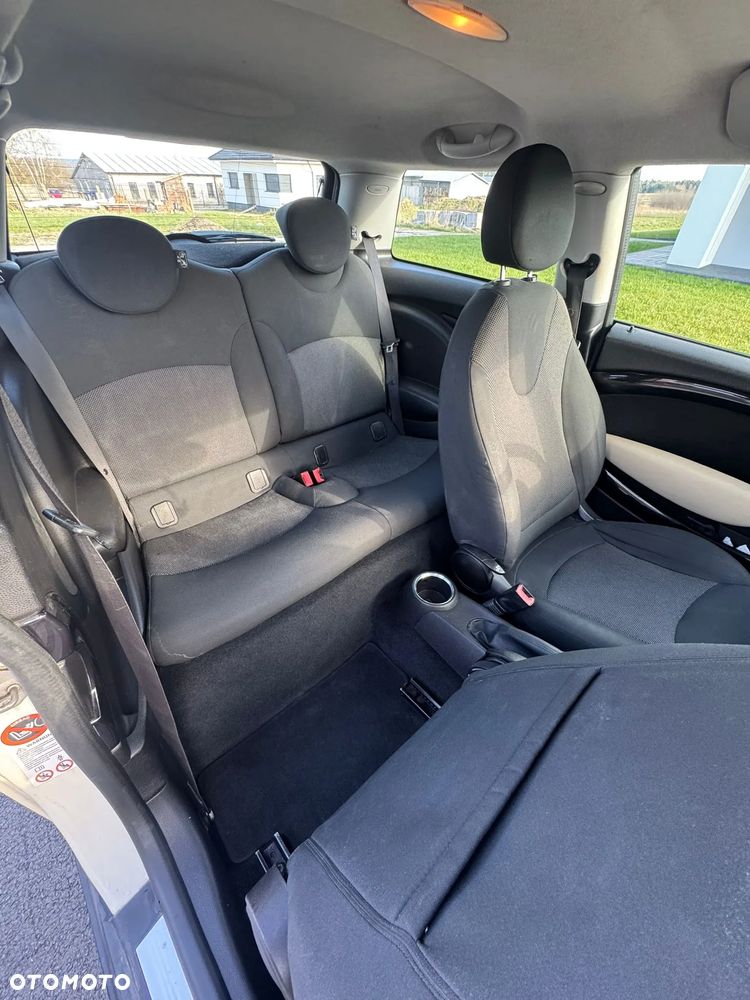 MINI Cooper Standard - 9