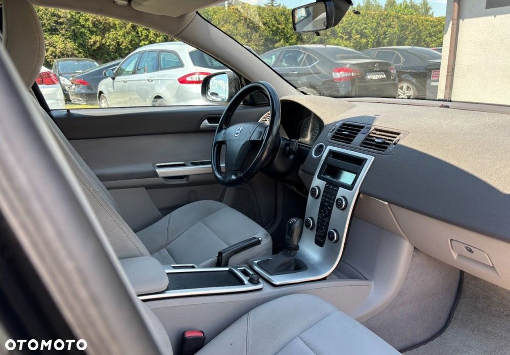 Volvo S40 - 10