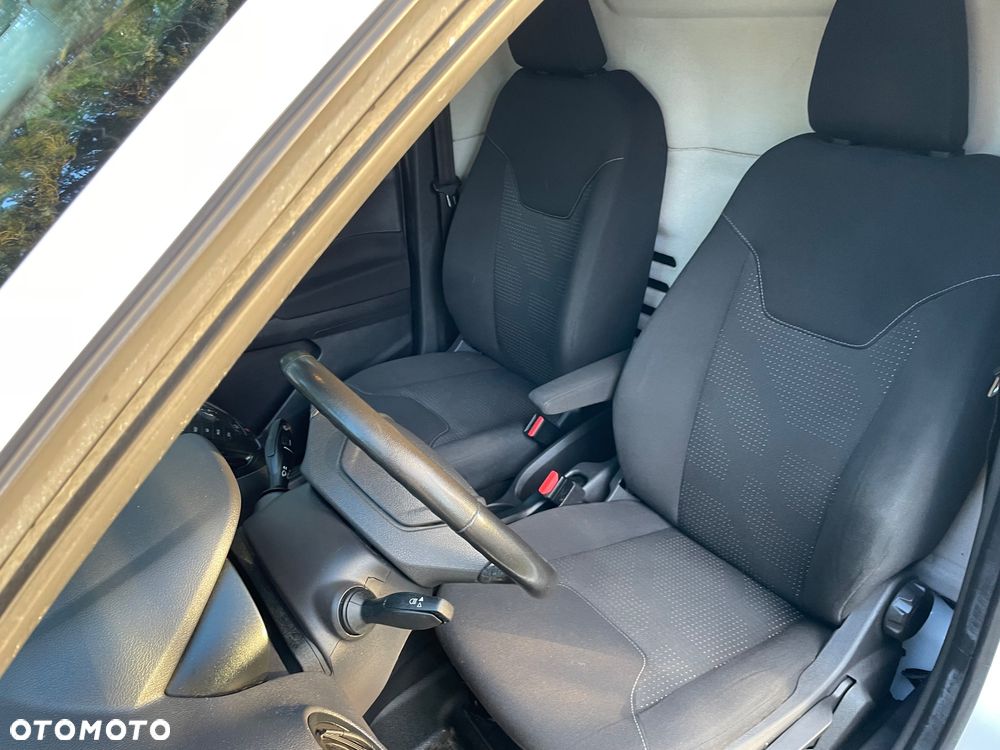 Ford Transit courier - 8