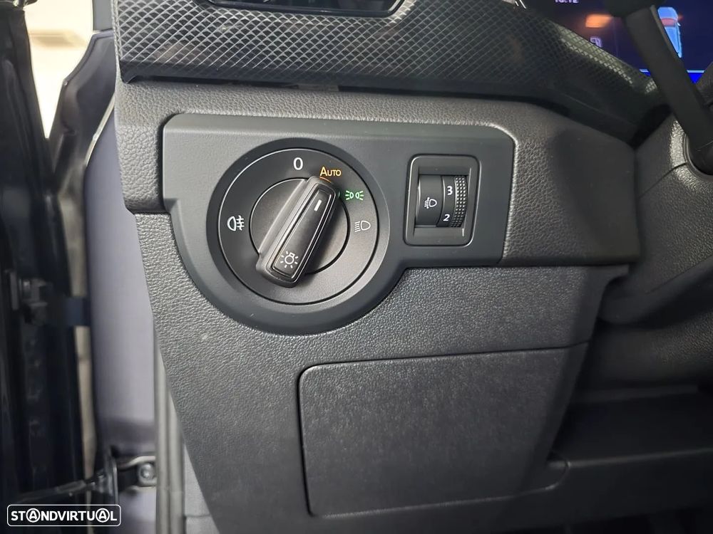 VW T-Cross 1.0 TSI Life - 21
