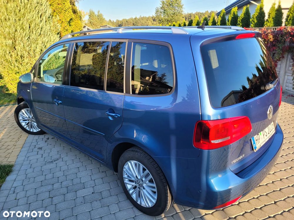 Volkswagen Touran - 23