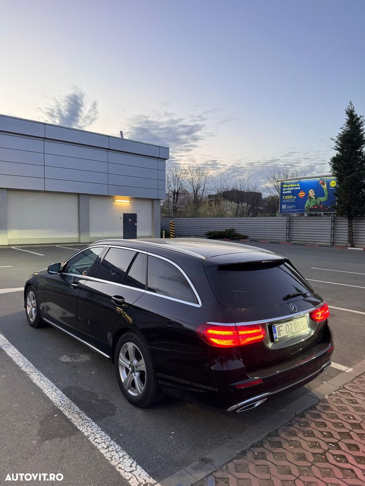 Mercedes-Benz E 220 d T-Modell Aut - 2