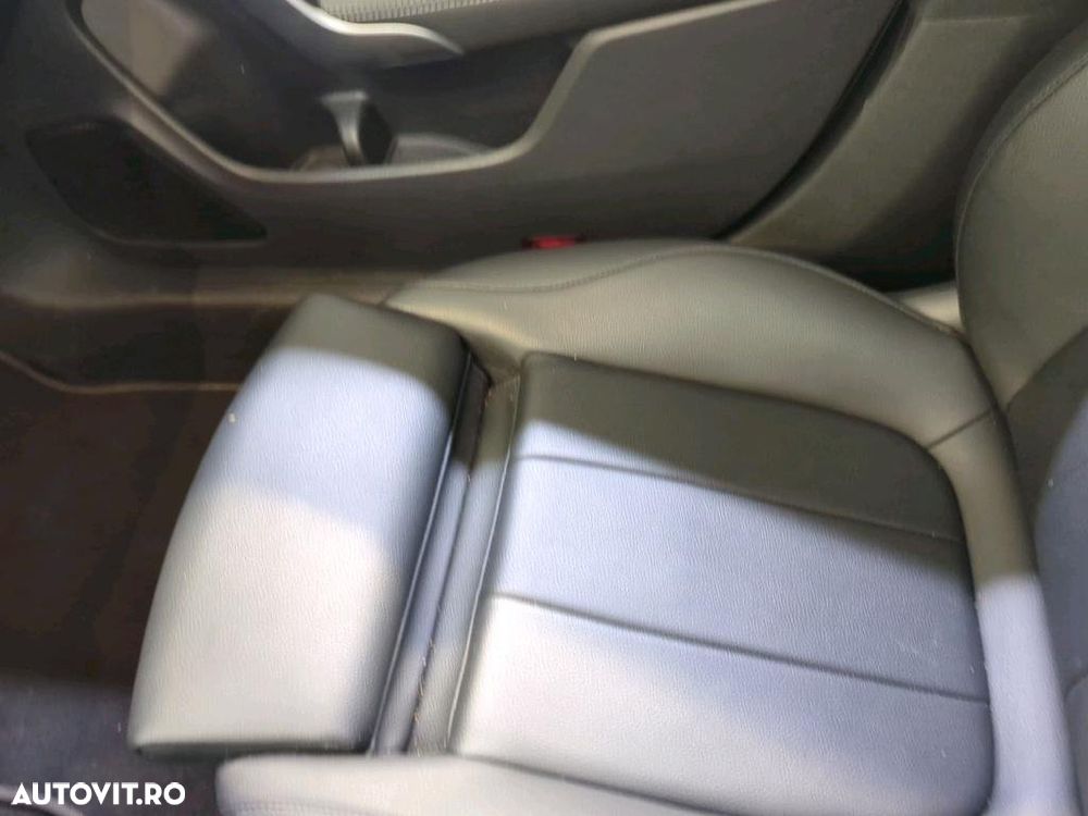 Mercedes-Benz CLA 180 - 14